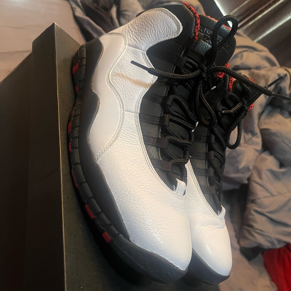 Nike Jordan Retro 10s